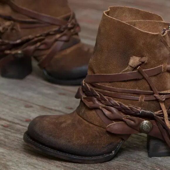 Freebird by Steven Cairo Tan Boots Size 10 NIB - Picture 1 of 3